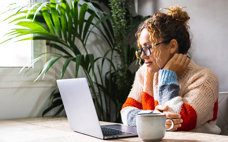 woman with laptop